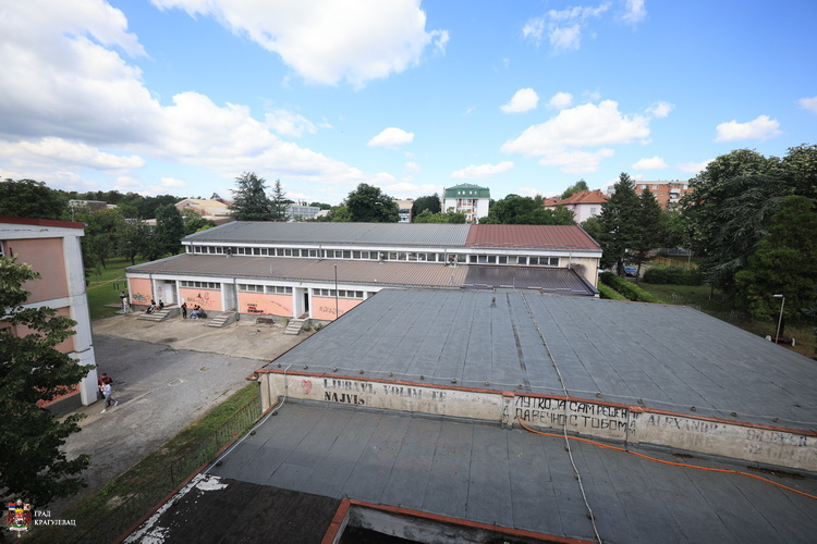 U toku radovi na adaptaciji fiskulturne sale Ekonomske škole