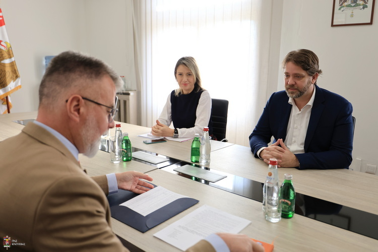 Ministar informisanja i telekomunikacija posetio Kragujevac