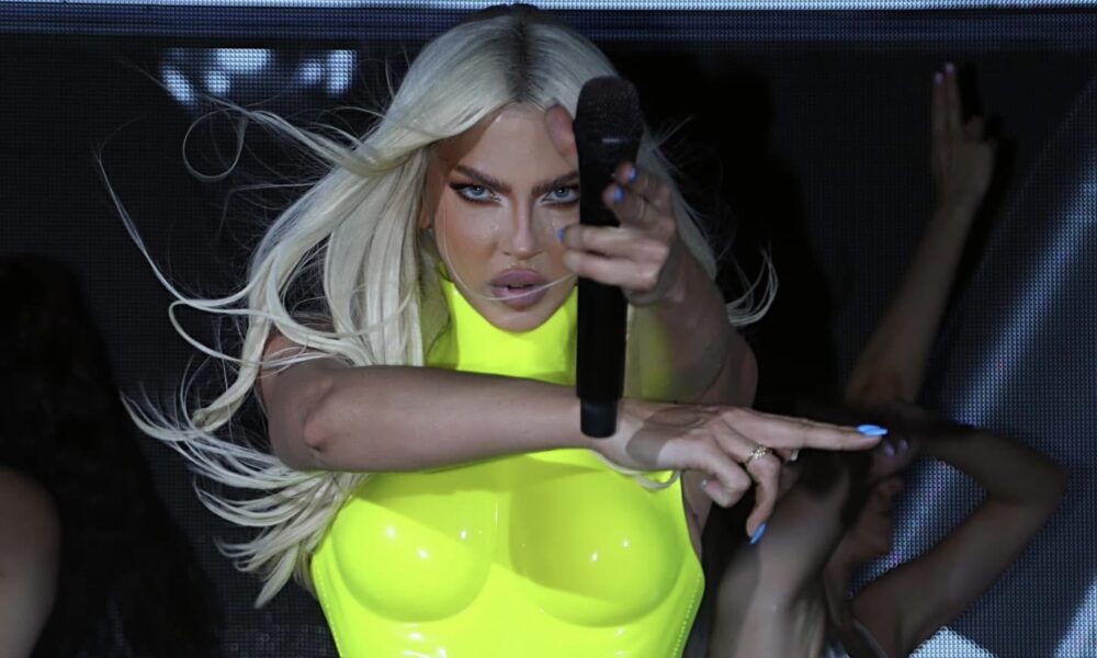 Jelena Karleuša priprema spektakl za Novu godinu u Kragujevcu