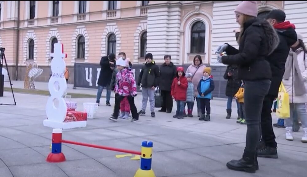 Ledena avantura na Trgu vojvode Radomira Putnika: Zabava za najmlađe u okviru Zimske čarolije