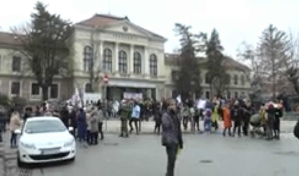 Sretnimo se na Sretenje – 15 časova blokade u Kragujevcu