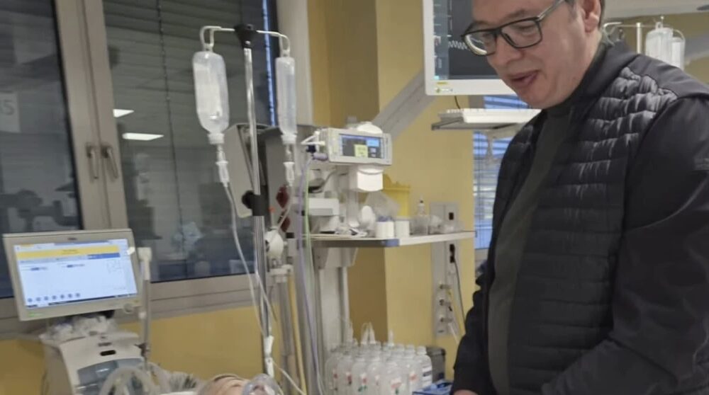 Vučević i predsednik Vučić posetili povređenu narodnu poslanicu Jasminu Obradović