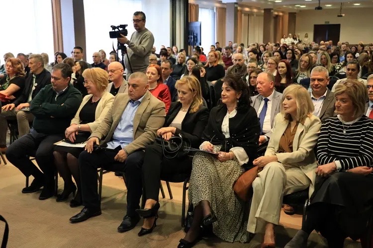 Otvoren treći Međunarodni kongres urgentne medicine Šumadija 2025