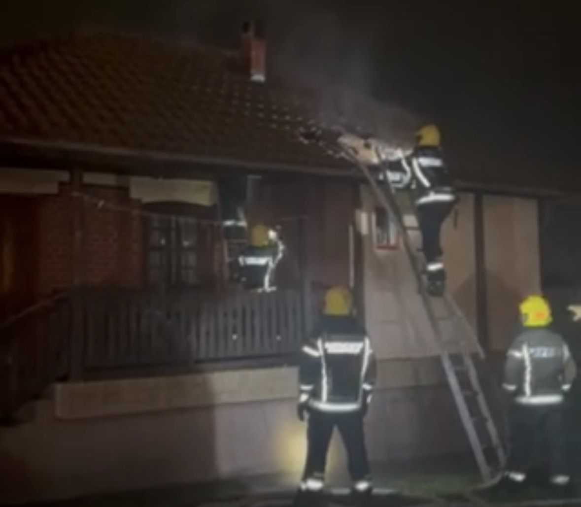 Požar u Ulici Kragujevačkog oktobra: Brzom intervencijom vatrogasaca spaseni životi
