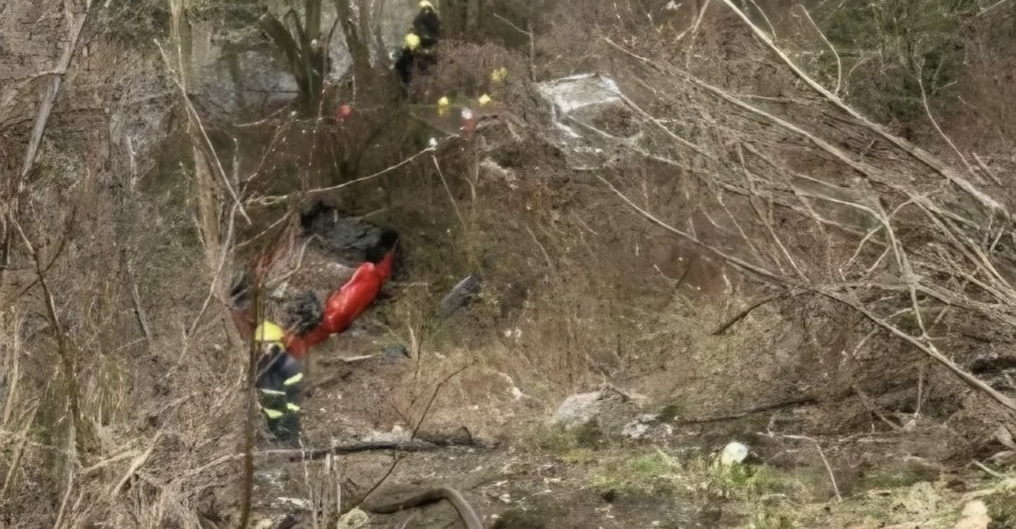 Teška saobraćajna nezgoda kod Kragujevca: Vozilo sletelo s puta, dve osobe povređene