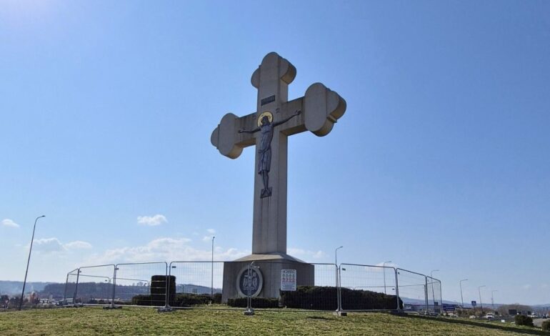 Đurđevdanski krst dobija novo lice: JKP Šumadija započela uređenje jednog od simbola Kragujevca