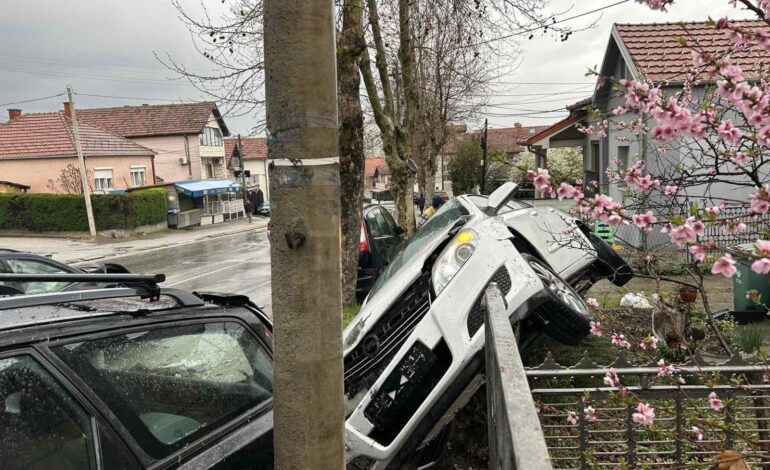 TRAGEDIJA U KRAGUJEVCU: Mladić (29) izgubio život u jezivom sudaru tri vozila