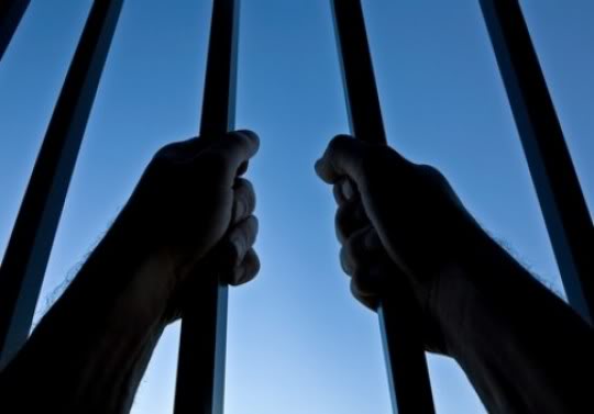 Ko proganja – snosiće krivičnu odgovornost: Kako zakon štiti žrtve „stalkinga”