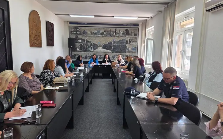 Kragujevac u borbi protiv dečjih brakova: Više od polovine romskih devojčica stupi u brak pre punoletstva