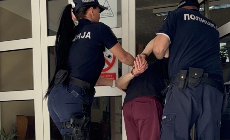 Policija ekspresno reagovala: Nakon snimka sa mreža priveden osumnjičeni za pokušaj obijanja stana u Ulici Save Kovačevića