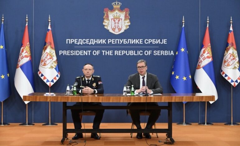 Vučić najavio oštre mere: Policajci koji rade za kriminalce više neće moći da nose uniformu