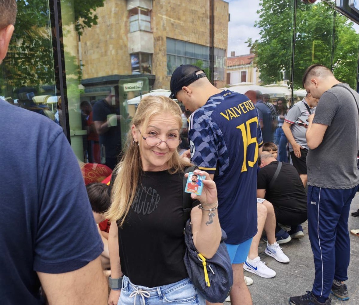 Kragujevčani se vraćaju u mladost: Sličice za Svetsko prvenstvo ponovo ujedinile generacije.