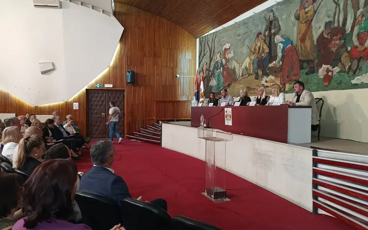 U Kragujevcu održana prva tribina o pravima potrošača