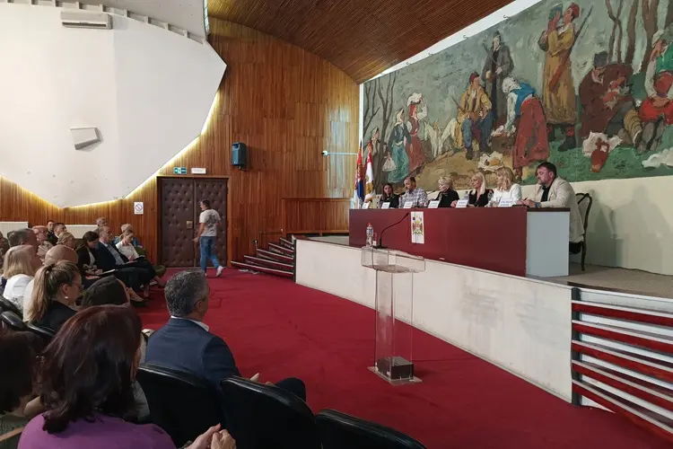 U Kragujevcu održana prva tribina o pravima potrošača