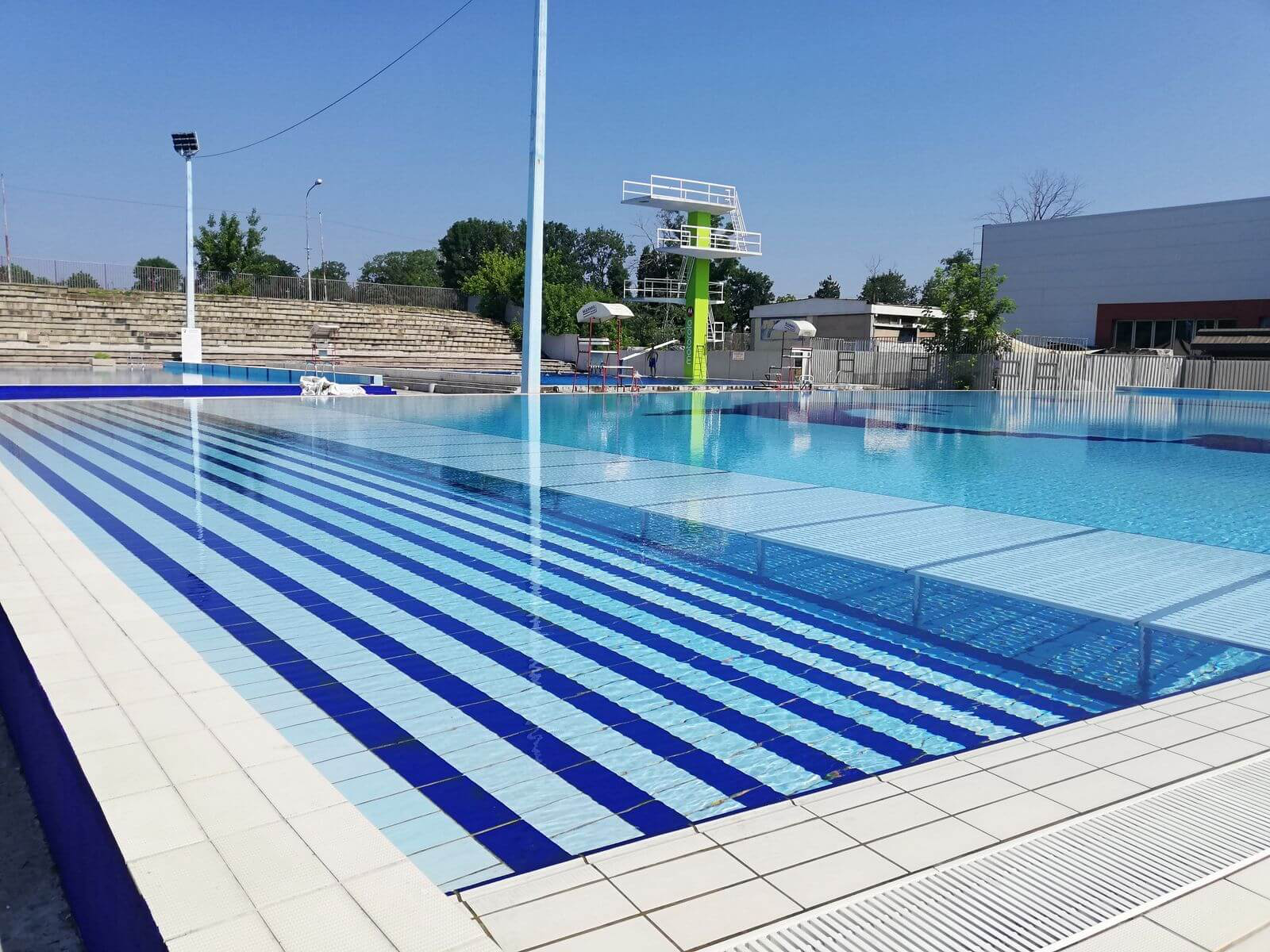 Kragujevčani okupirali bazene: Više od 40.000 ljudi potražilo spas od vreline, sezona ruši rekorde!