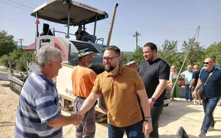 Beloševac dobija novi asfalt: Ulica Milivoja Milentijevića posle više decenija konačno uređena