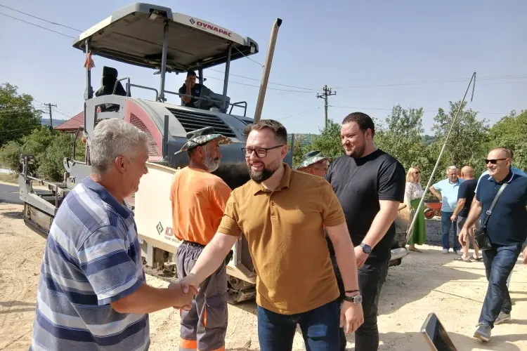 Beloševac dobija novi asfalt: Ulica Milivoja Milentijevića posle više decenija konačno uređena