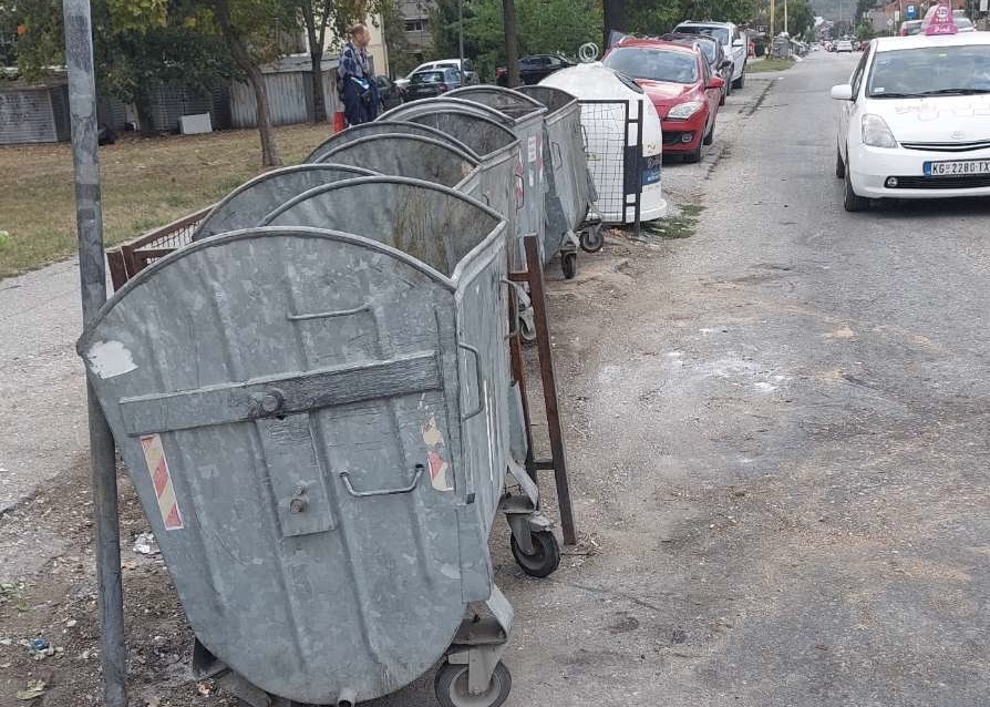 Saniiran problem u Ilindenskoj ulici: Uklonjen oboreni kontejner i očišćen prostor