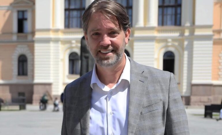 Gradonačelnik čestitao prof. dr Slobodanu Milisavljeviću na prestižnom priznanju