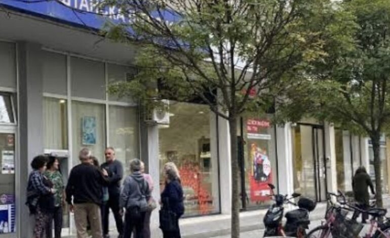 Danas ističe rok za isplatu 6.000 dinara: Novac vam nije legao? Evo šta treba da uradite