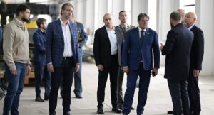 Dašić i Gašić u „Zastavi“: Šta je dogovoreno o investicijama, modernizaciji i položaju radnika?