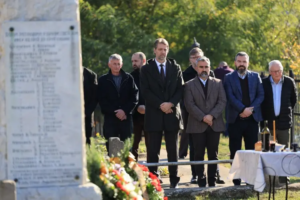 Polaganjem venaca u Ilićevu, Maršiću i Grošnici obeležena “Tri oktobra“