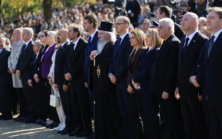 Šumarice ponovo opominju: Sećanje na nevine žrtve i prekinutu mladost ne bledi