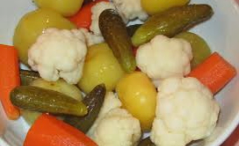 AJVAR, TURŠIJA ILI DŽEM: Šta je najskuplje kada sami pravite zimnicu? Računica je jasna