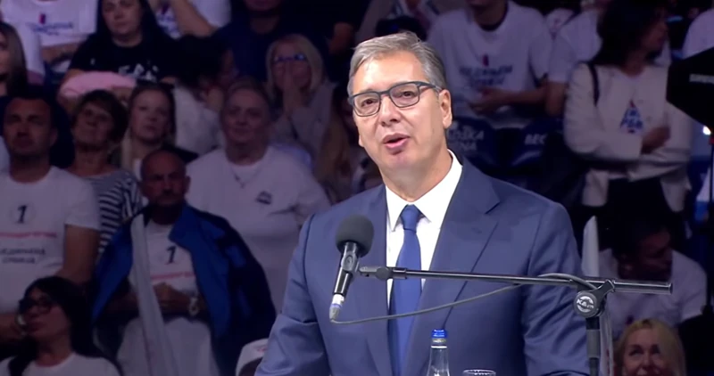 VUČIĆ U ARENI: „Prenosim poruku nade i jedinstva – mi smo jedna velika porodica“