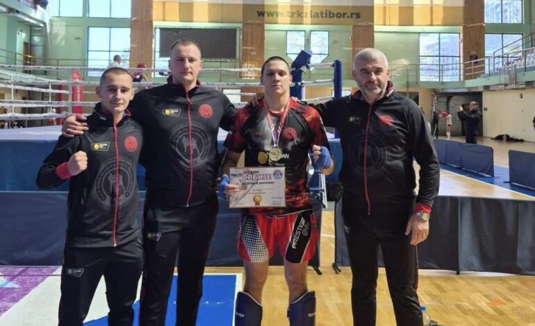 KRAGUJEVČANIN DUŠAN BOGOJEVIĆ ŠAMPION SRBIJE U KIK-BOKSU! Zlato za Radnički na prvenstvu na Zlatiboru
